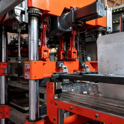 Thermoforming-Prozess für Biokunststoff-Schalen